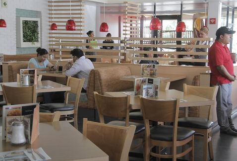 Como en años anteriores, para este día los dueños de establecimientos que se dedican a la venta de comida preparada de diferentes especialidades.