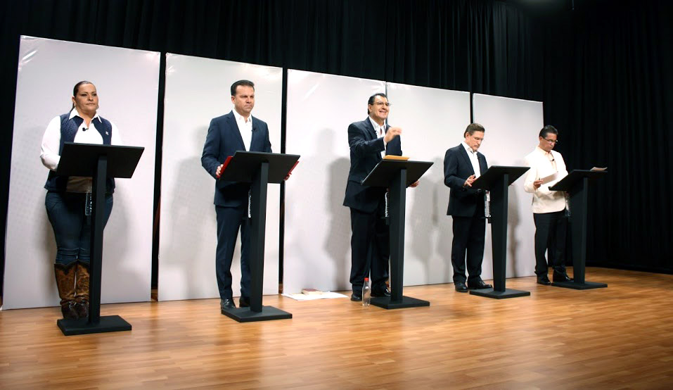 En este segundo debate no hay indicación especial para los candidatos sobre uso de material de apoyo.