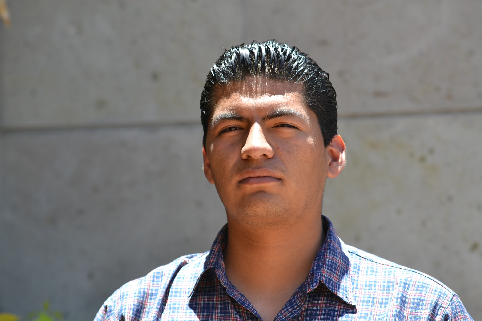 El joven músico José Luis Marrero musicaliza la obra unipersonal "Resiliencia".