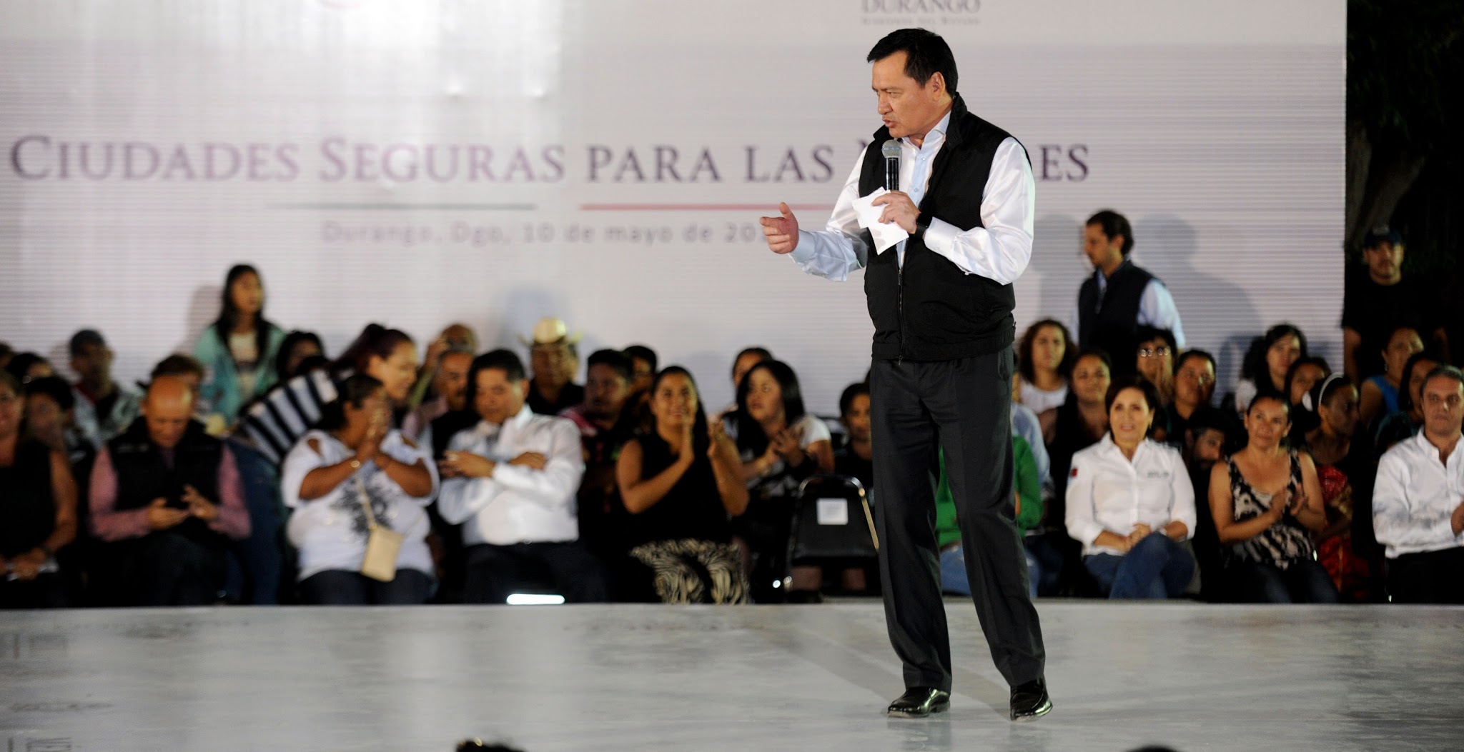 Miguel Ángel Osorio Chong, secretario de Gobernación, visitó Durango para el arranque del programa "Ciudades seguras para mujeres".