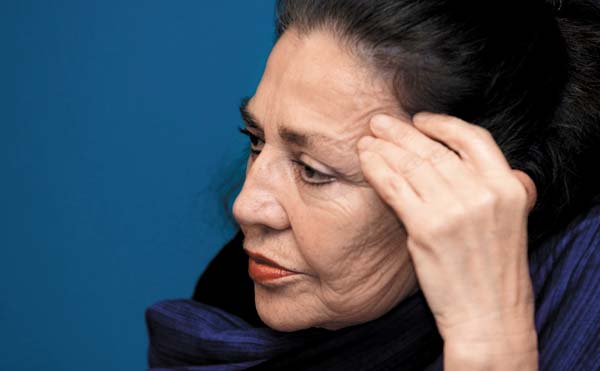 “Por una parte siento que debo responder a Yucatán y, por otra, estoy en una comunidad chicana”.