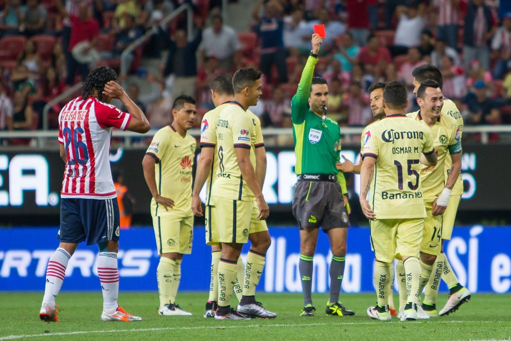 César Ramos expulsó a Rubens Sambueza por parte del América 