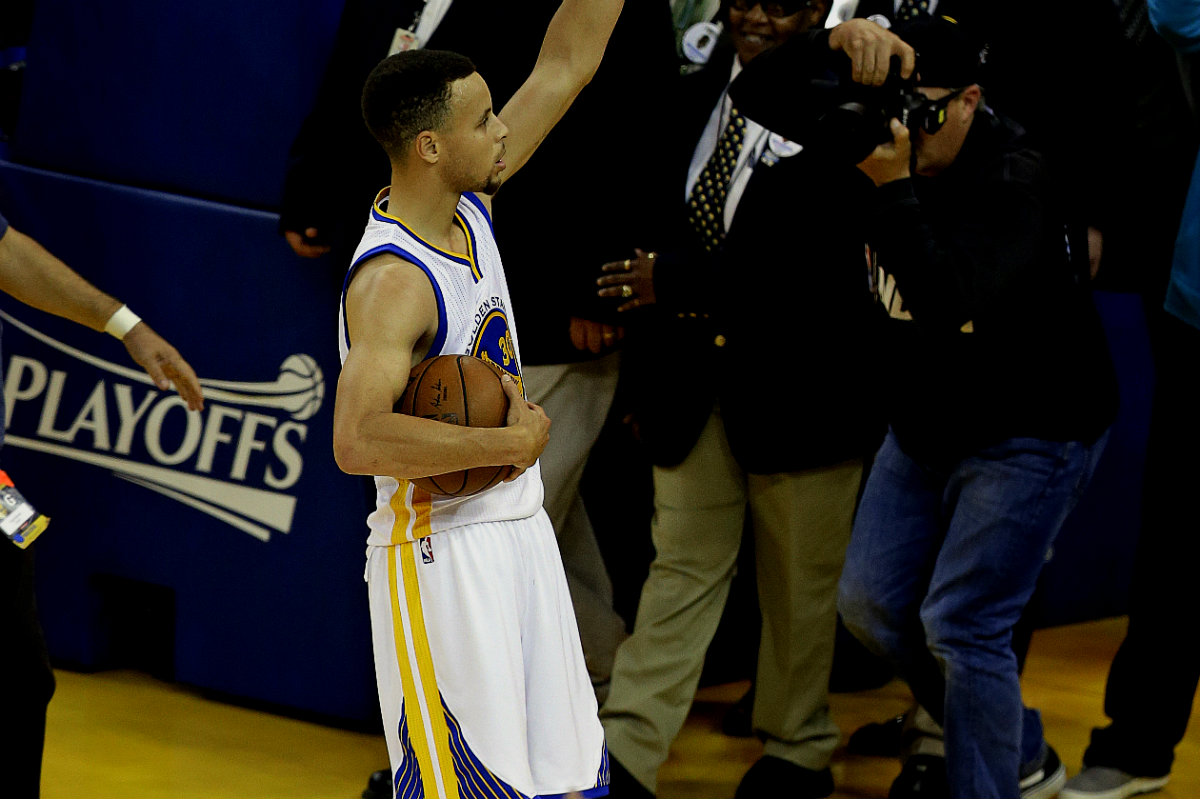 Curry, líder de GS