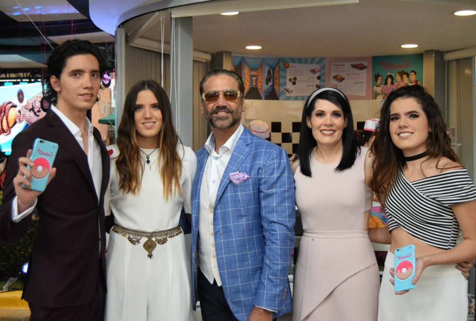 Inauguración de La Donitería, negocio de Alejandro Fernández Guinart.