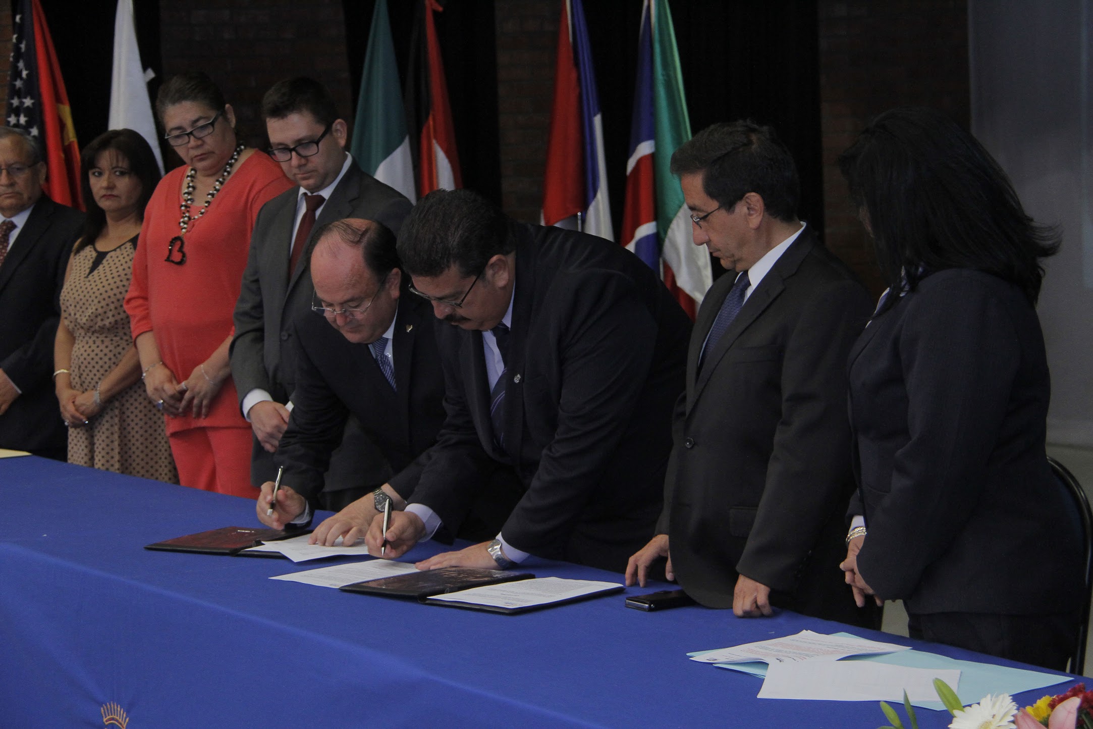 La Salle Laguna y el Instituto Francés de La Laguna firmaron un acuerdo de colaboración.