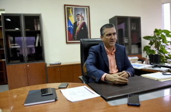 Miguel Pérez Abad, vicepresidente de Economía Productiva y ministro de Industria y Comercio, durante la entrevista con AFP