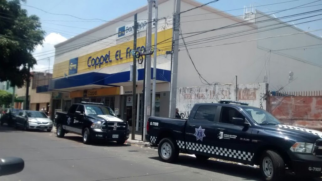 La sucursal bancaria está ubicada en la colonia Del Fresno, en Guadalajara. 