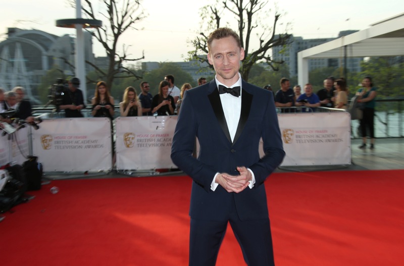  Tom Hiddleston .