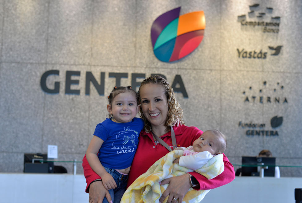 Myriam encontró una empresa donde combina su desarrollo profesional y personal y es feliz. 
