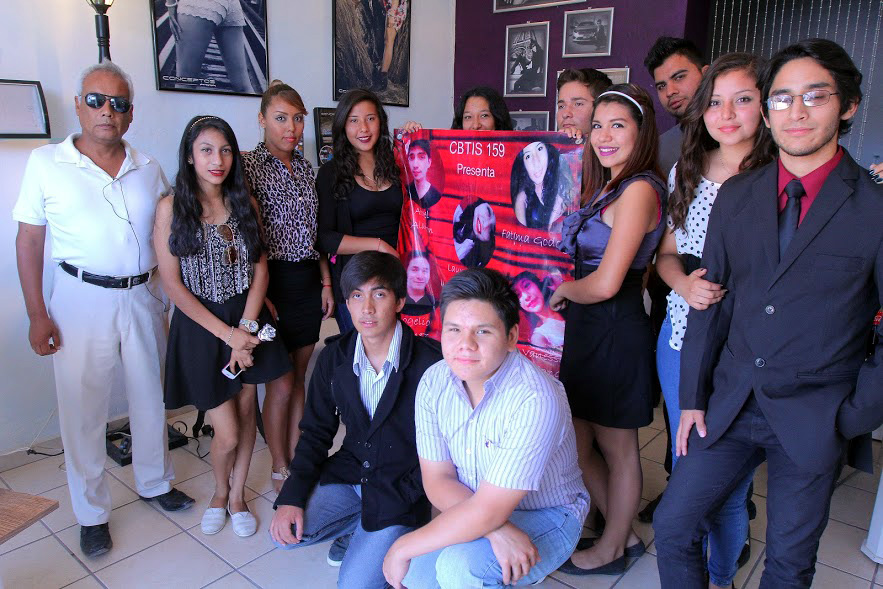 Con los alumnos del CBTis 159 la estrenó en San Pedro y Gómez Palacio, siendo así la del viernes 20 de mayo, su tercera presentación.