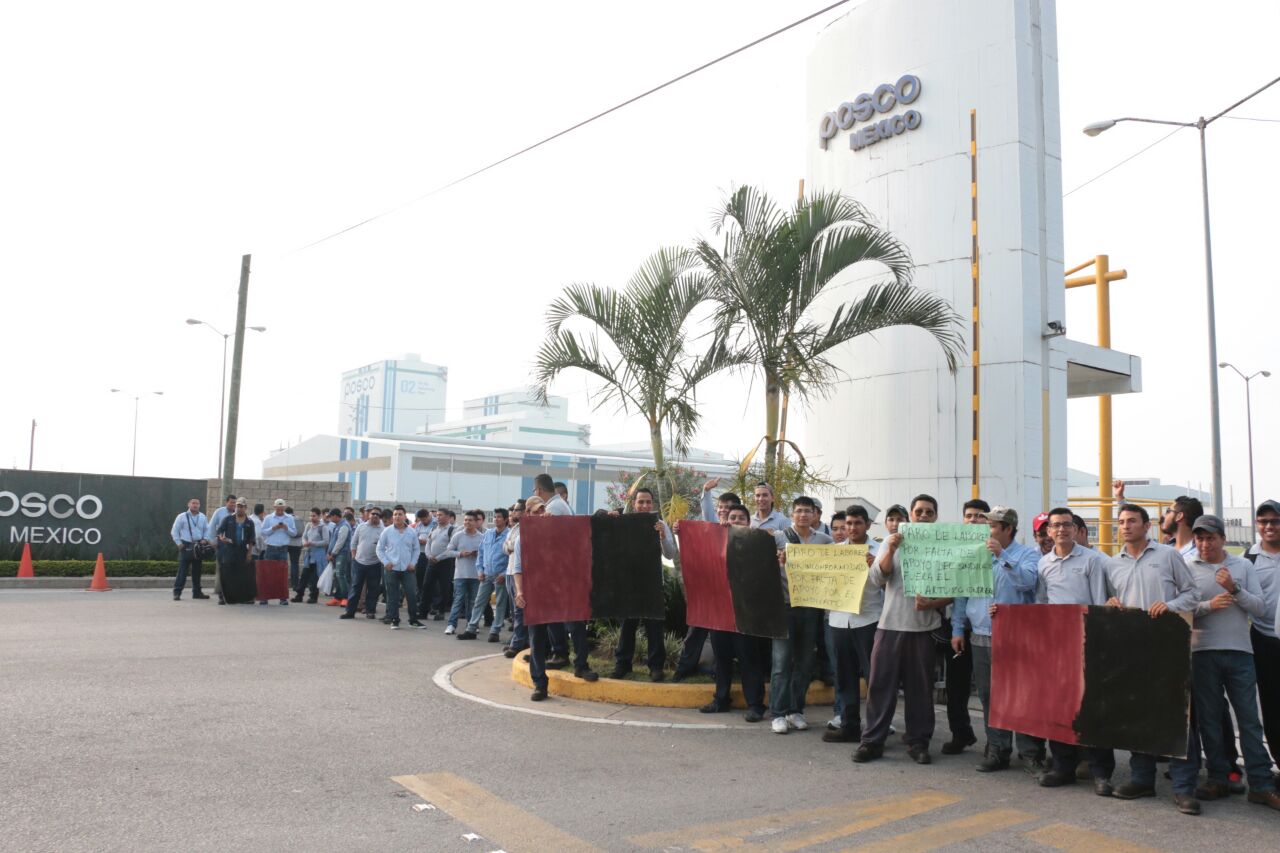 Manifestación a las afueras de Posco