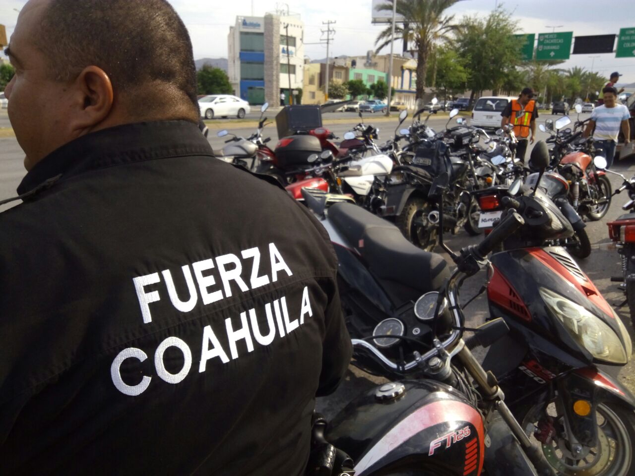 Los operativos de Fuerza Coahuila en Torreón han sacado de circulación a 64 motocicletas.