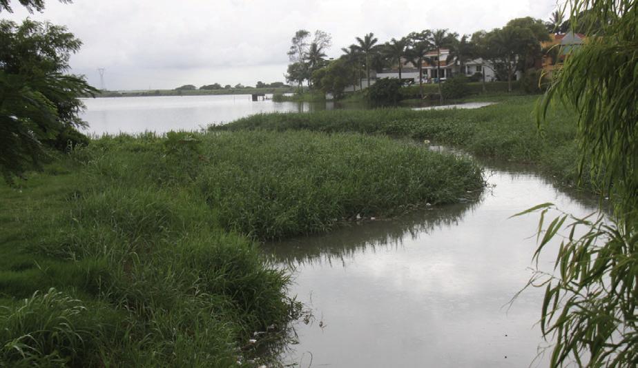 El agua en zonas subterráneas corre el riesgo de afectar a la población que la consume.