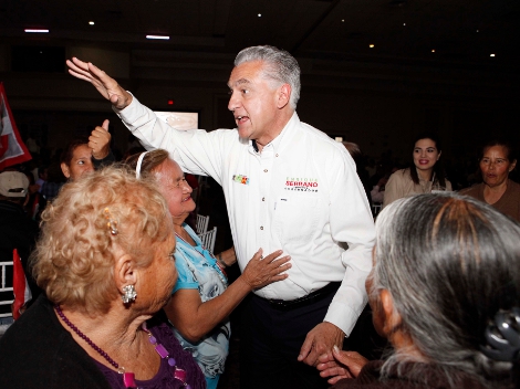 El candidato del PRI al gobierno de Chihuahua, Enrique Serrano, se reunió con la comunidad cristiana, donde aseguró que trabajará para fortalecer los 