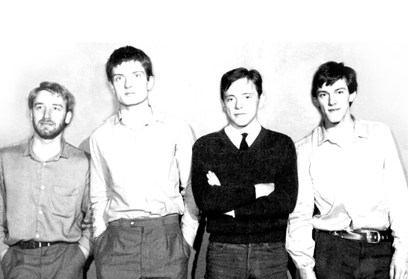 Integrantes de Joy Division: Peter Hook, Ian Curtis, Bernard Sumner y Stephen Morris.