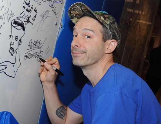 John Berry fundó la agrupación Beastie Boys.