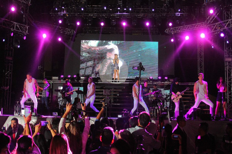 Este jueves 19 el festival La Calle es de Todos cerró con la presencia de la cantante y actriz Belinda.
