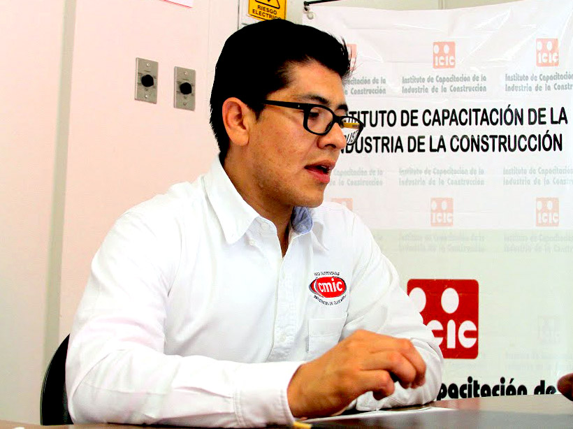Omar Puentes Juárez, gerente general de la delegación Laguna de la Cámara Mexicana de la Industria de la Construcción.
