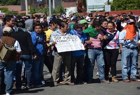 Maestros de la sección 22 de la Coordinadora Nacional de Trabajadores de la Educación.