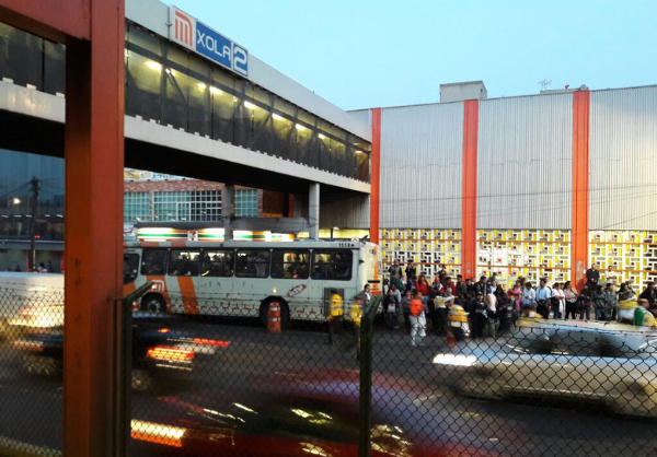 Por el cierre de las estaciones, autobuses de la Red de Transporte de Pasajeros (RTP) dan servicio provisional de Tasqueña a Xola.