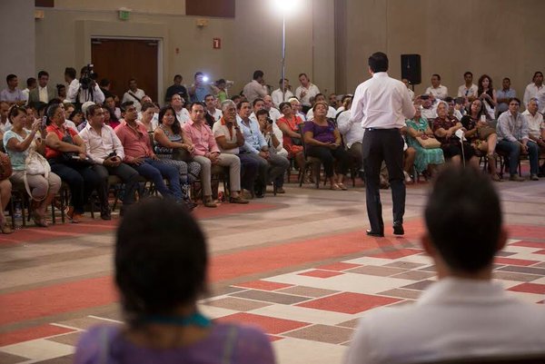 El secretario de Gobernación sostuvo que la reforma no perjudica a los maestros. 