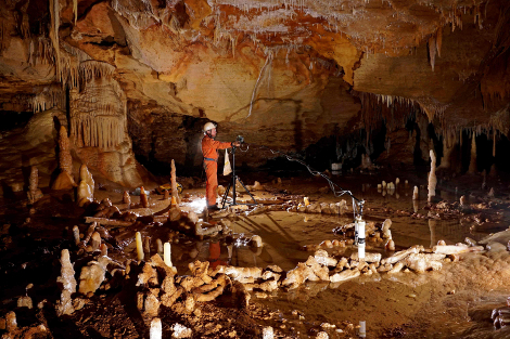 La cueva de Bruniquel se halla en la región de Aveyron