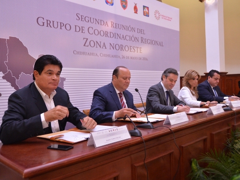 El titular de la SEP,  Aurelio Nuño Mayer y César Duarte Jáquez firmaron el “Acuerdo Chihuahua”, por un monto de mil 868 mdp, para consolidar más de d