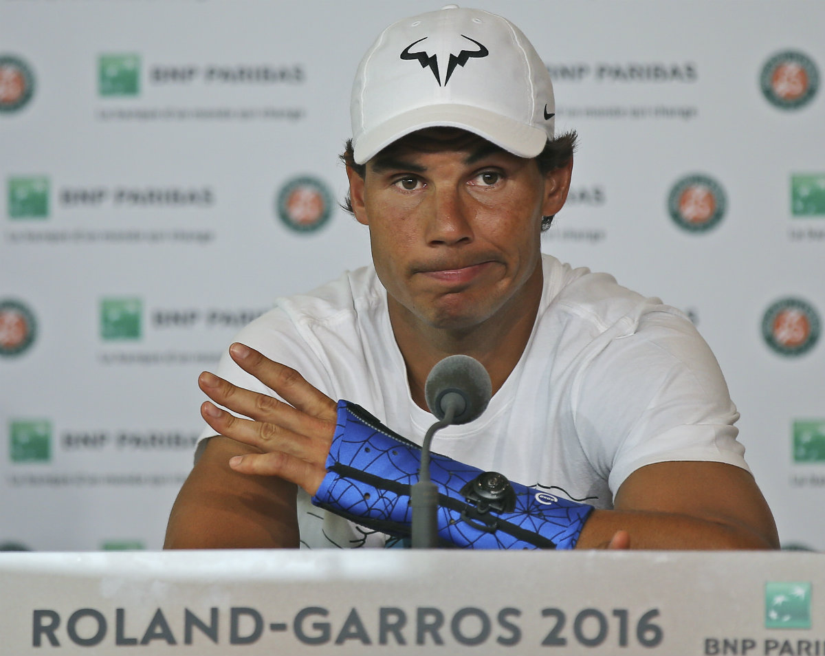 Rafael Nadal abandona Roland Garros por lesión