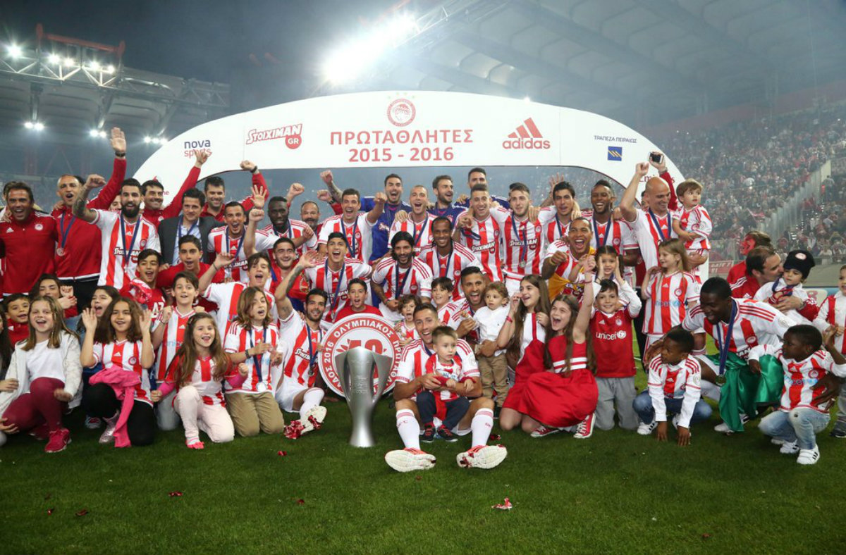Alan Pulido se había coronado con el club en el torneo reciente