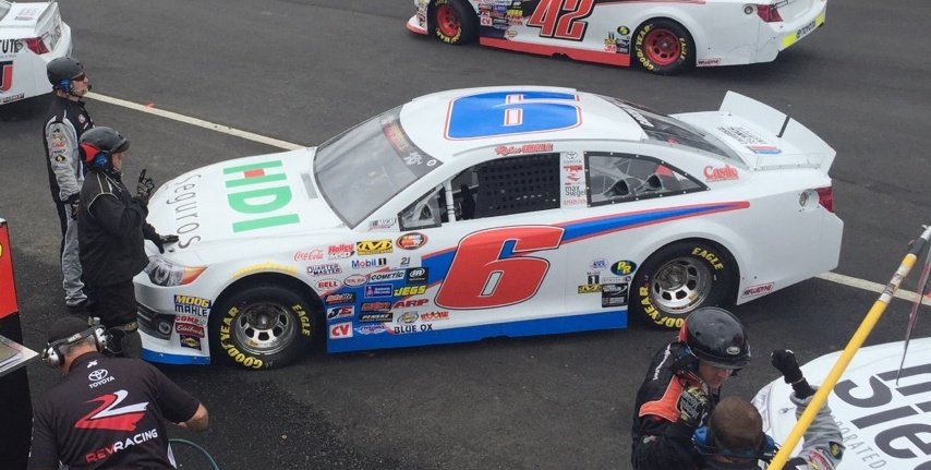 El auto HDI Seguros Toyota de García Jr.