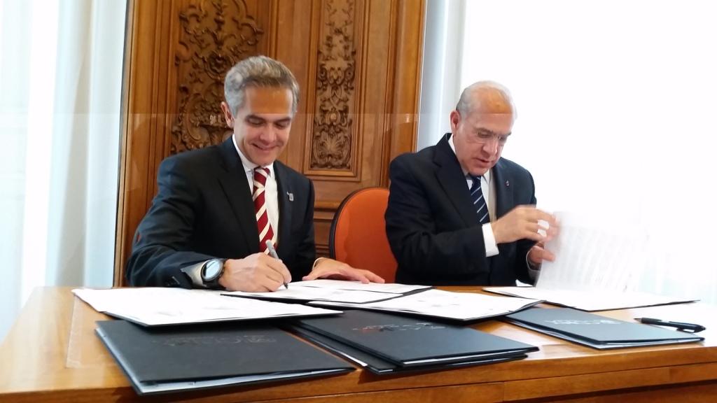 El convenio que se firmó en las oficinas de la OCDE, en París Francia, señaló Gurría, todos los temas tienen que ver con el desarrollo futuro de la ci