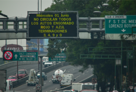 La fase uno de contingencia ambiental fue suspendida para este jueves. Hoy miércoles continúa la restricción vehicular doble.