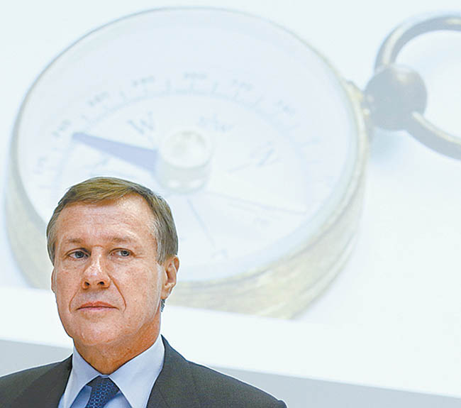 El suicidio del ex ejecutivo ocurrió seis meses después de dejar Zurich. 