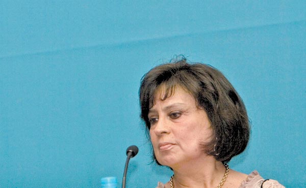 La tajante división entre el bien y el mal se ha desdibujado, afirma.