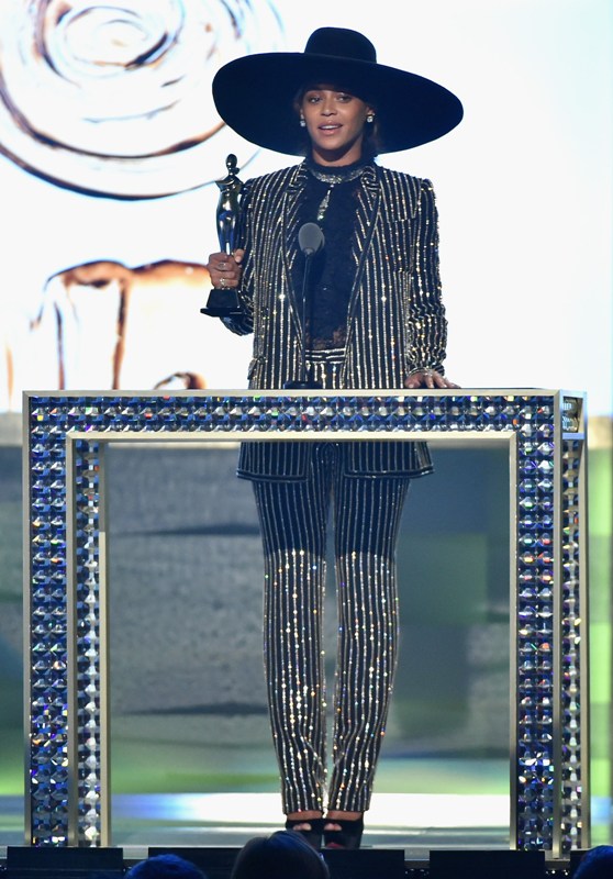 Beyoncé fue reconocida como "Ícono de estilo" por el Consejo de Diseñadores de Estados Unidos. 