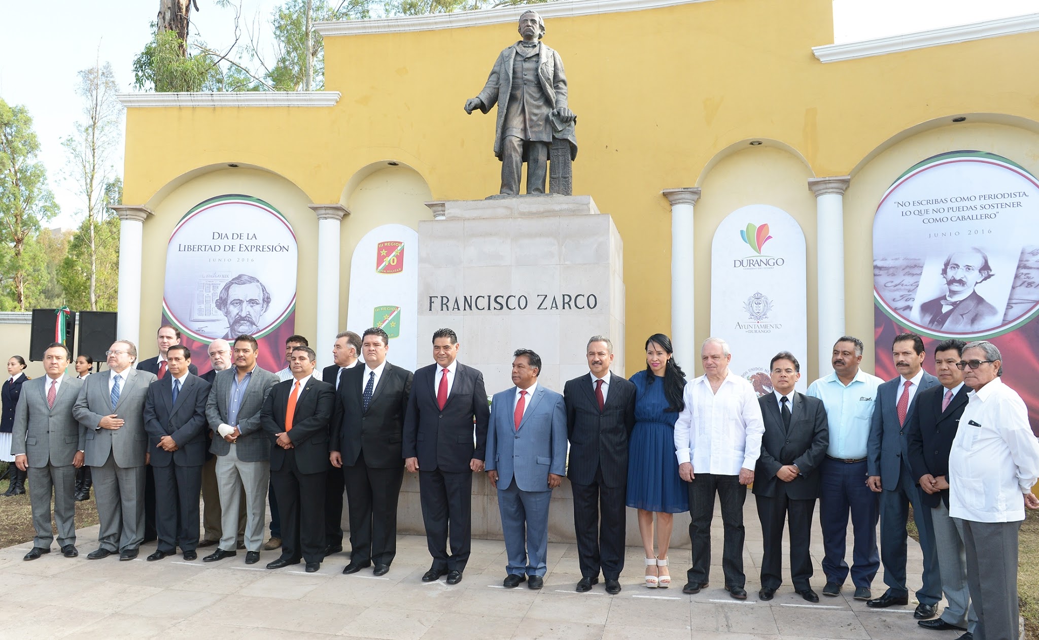 Jorge Herrera, Gobernador de Durango, felicitó a los medios en la celebración del día de la Libertad de Expresión.