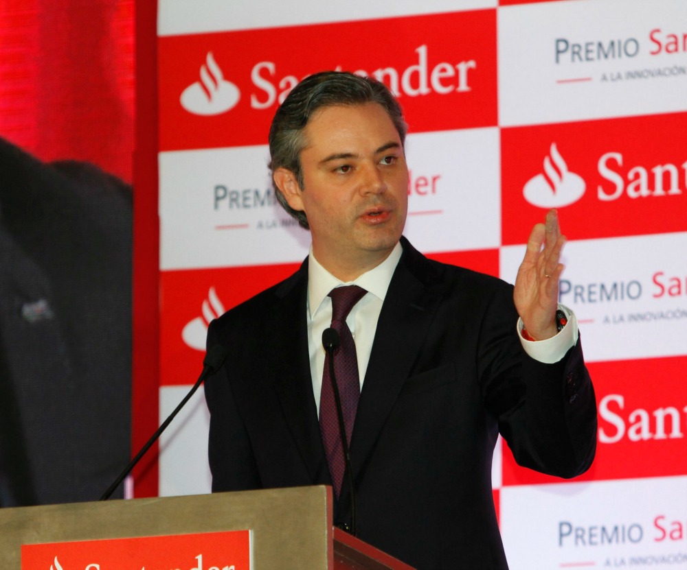Aurelio Nuño, titular de la SEP, durante la entrega del Premio Santander a la Innovación Empresarial.