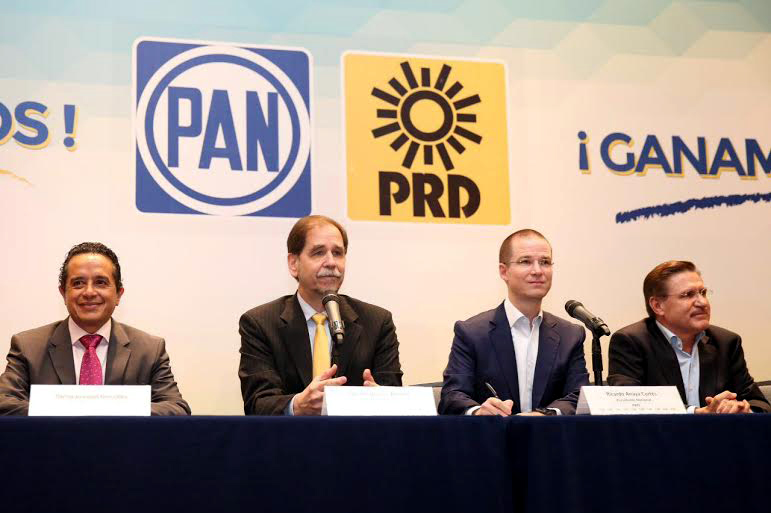 José Rosas Aispuro, candidato ganador al gobierno de Durango, con los dirigentes nacionales del PAN-PRD.