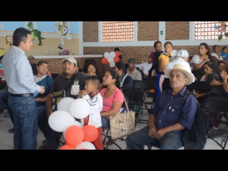 Representantes de ONU y CNDH se reunieron con familiares de desaparecidos de Chilapa.