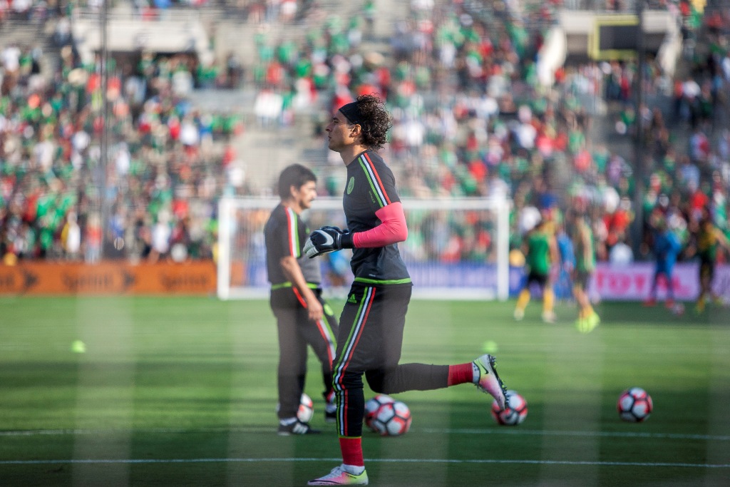 Guillermo Ochoa es titular ante Jamaica 