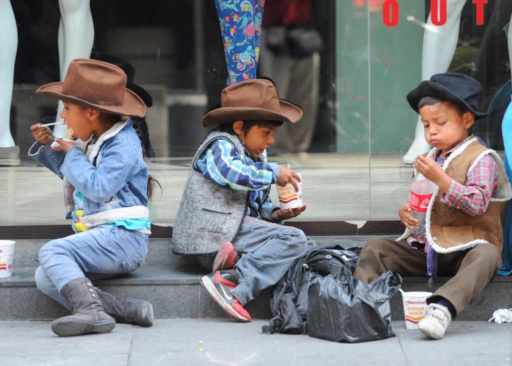 Más de 2 millones de niños, niñas y adolescentes mexicanos, realizan alguna actividad económica, de ellos, 46 % no recibe ingresos por su trabajo.