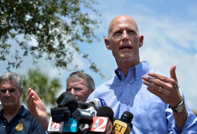El gobernador de Florida, Rick Scott, dijo que la medida garantizará que el estado tiene los recursos necesarios para resolver la muerte de 50 persona