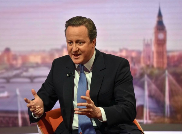 El primer ministro británico, Davis Cameron, apoya el seguir en la UE.