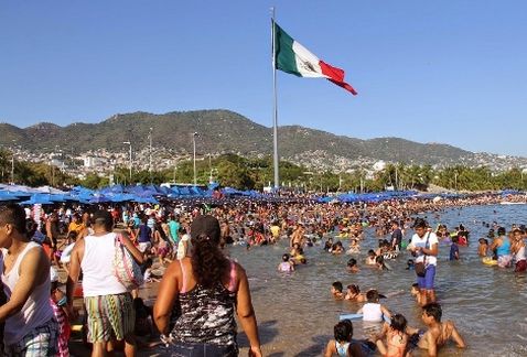Turismo extranjero crece 9.8%.