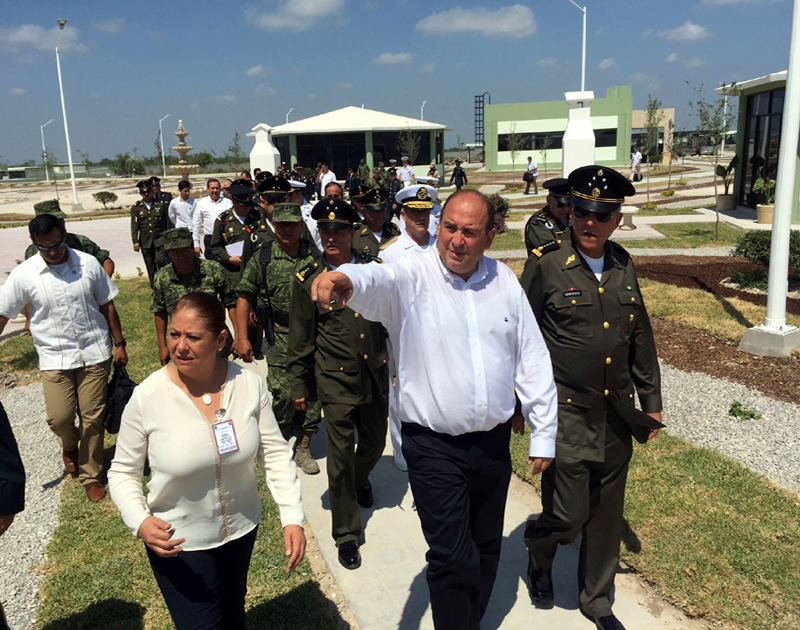 "Mi gratitud a ustedes y al Jefe de las Fuerzas Armadas", dijo el mandatario estatal.