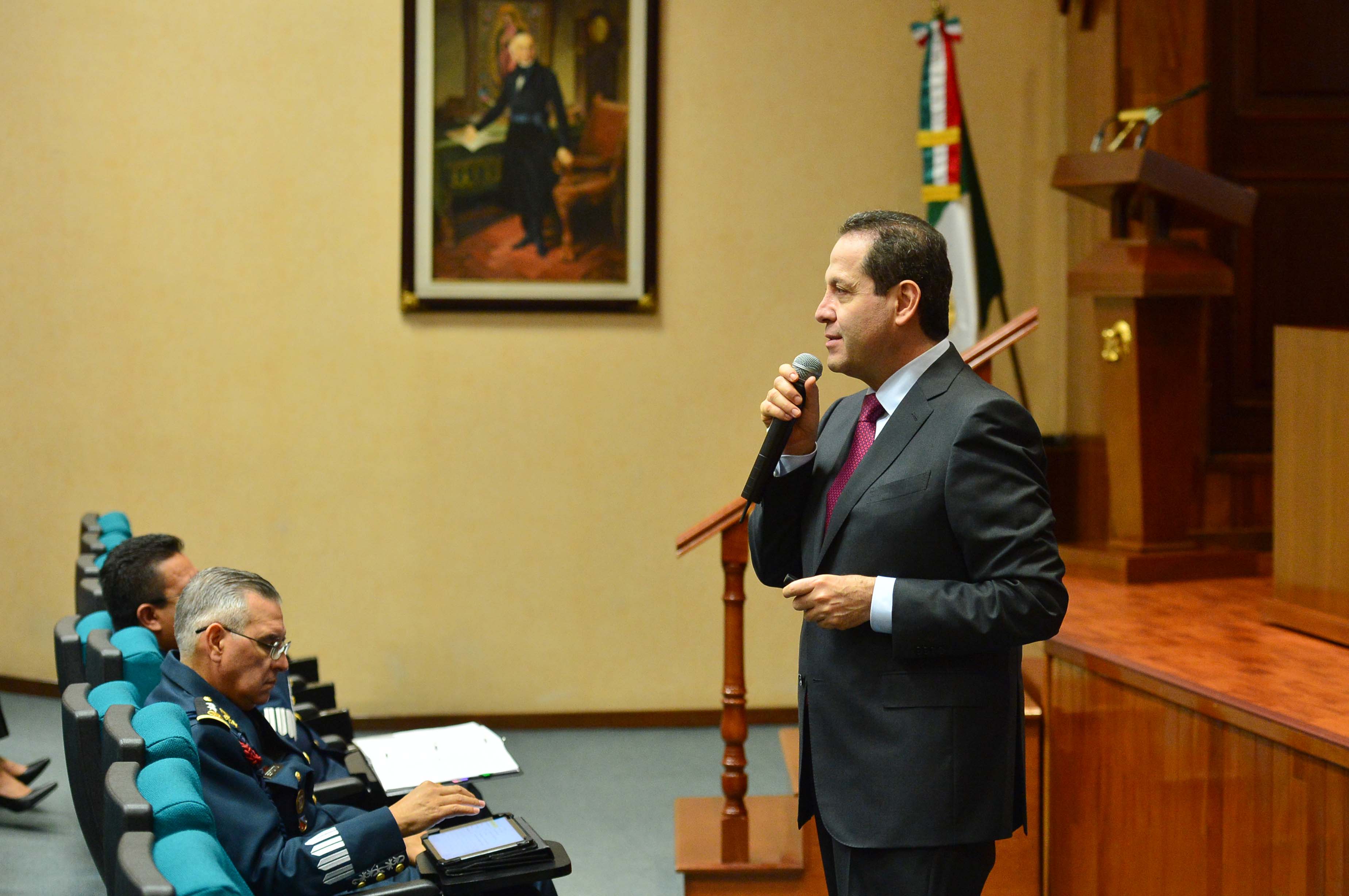El gobernador del Estado de México, Eruviel Ávila. 