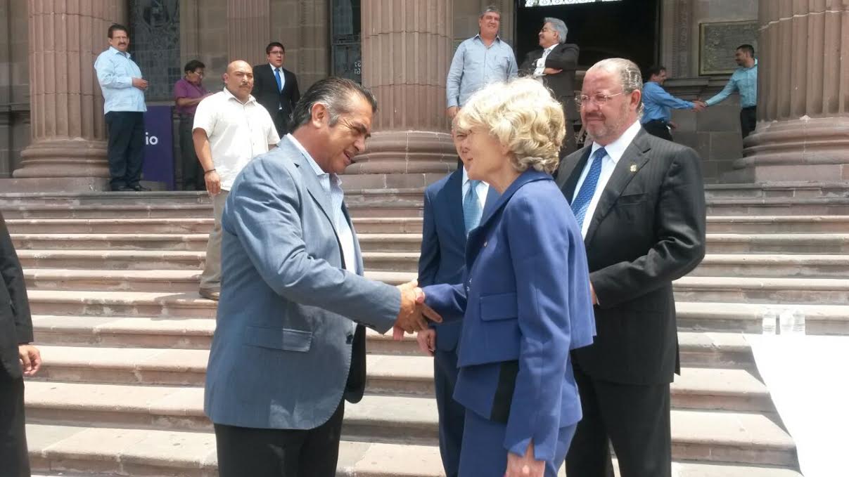 La reunión se realizó en el Palacio de Gobierno. 