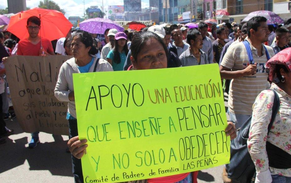  Es preocupante la intolerancia y la agresividad verbal que muestran los líderes al dirigirse a sus seguidores durante las protestas, usan descalifica