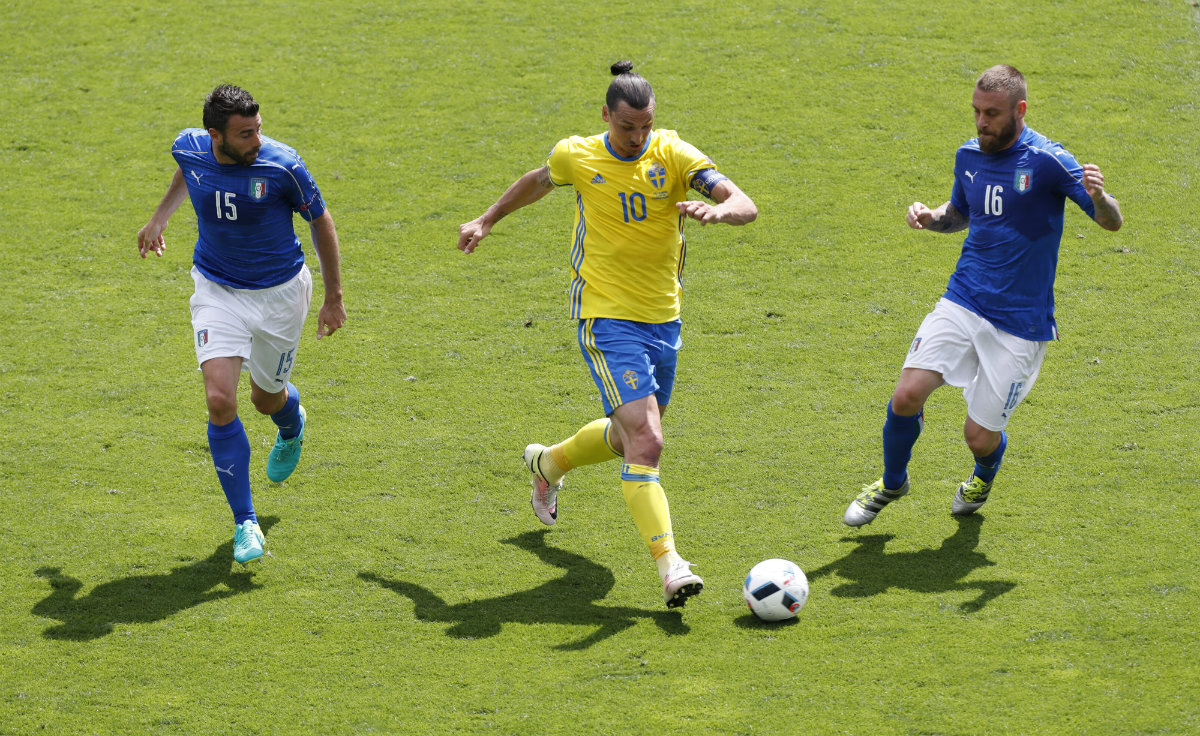 Italia vence a Suecia y clasifica a los octavos de final - Grupo Milenio