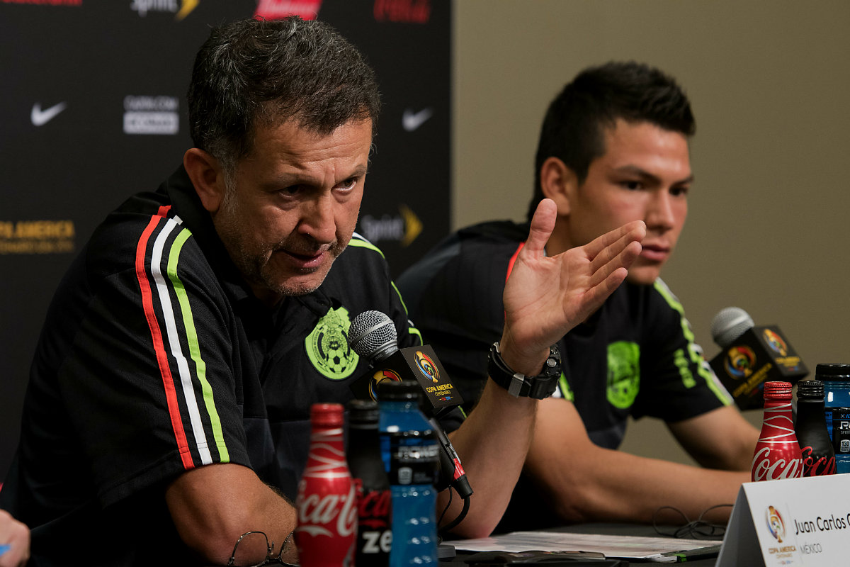 Juan Carlos Osorio e Hirving Lozano